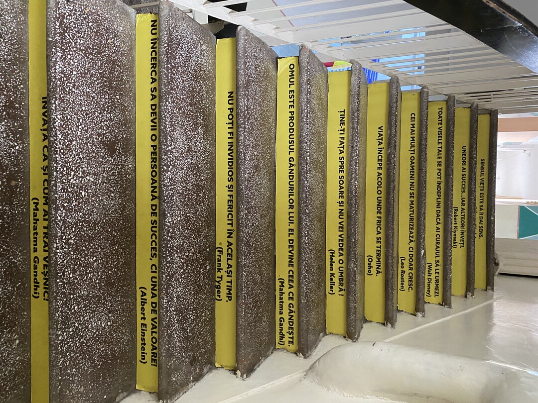 Montaje Autocolant, Tapet Elemente Vizuale